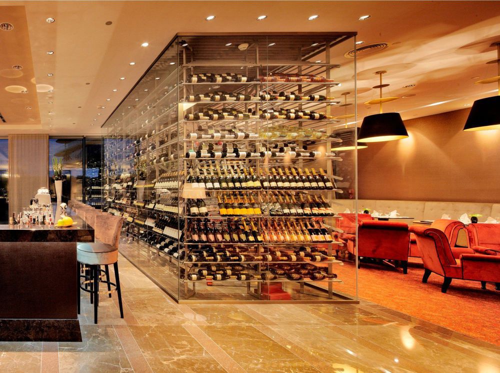 Grand Hotel River Park, A Luxury Collection Hotel, ברטיסלאבה מסעדה תמונה Wine Bar