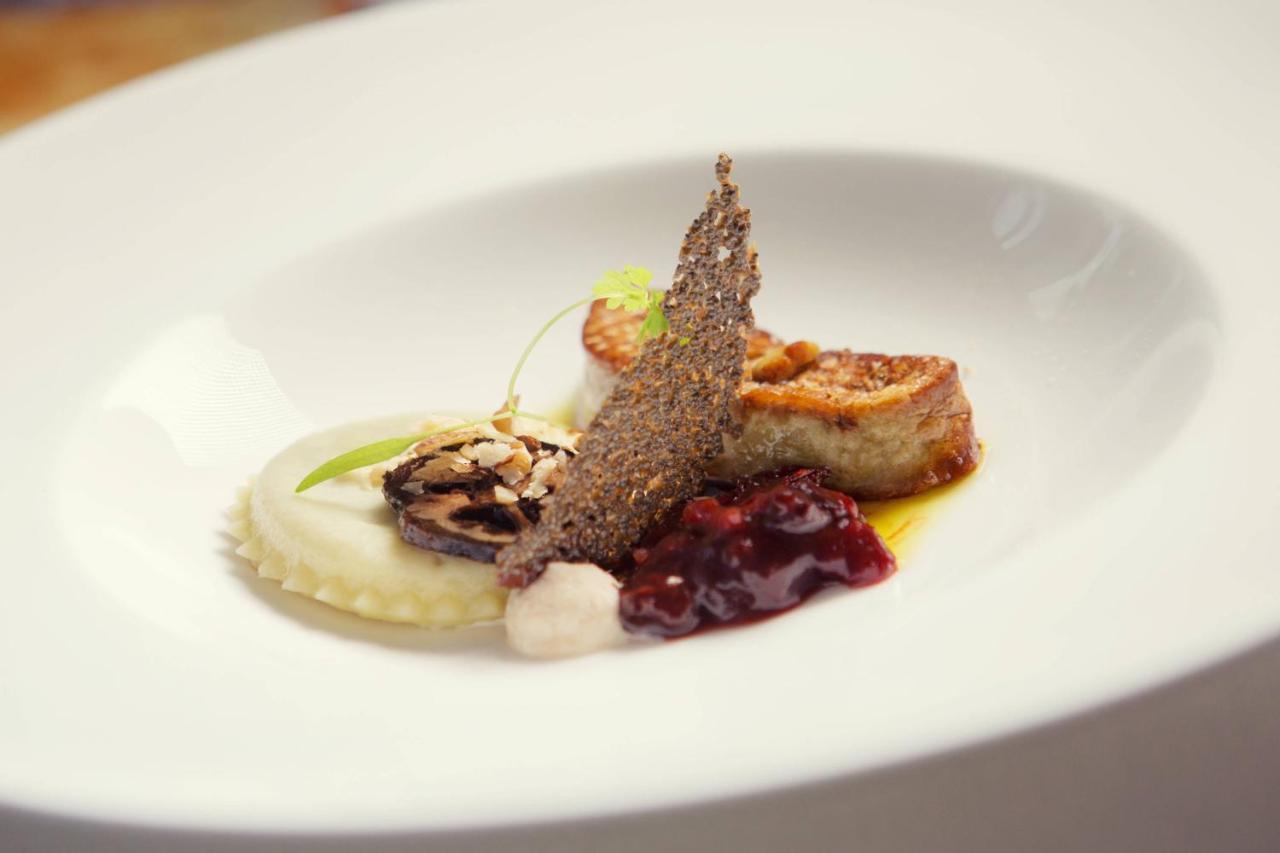 Grand Hotel River Park, A Luxury Collection Hotel, ברטיסלאבה מראה חיצוני תמונה A dish from the restaurant